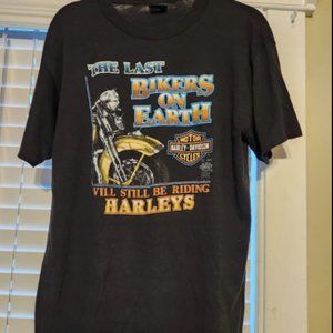 Vintage The Last Bikers on Earth Will Still Be Riding Harleys Men's tshirt